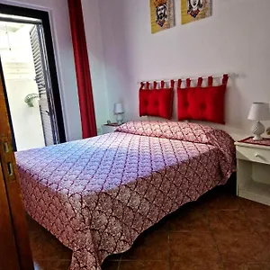 Casa Vacanza I Mori Capo dʼOrlando